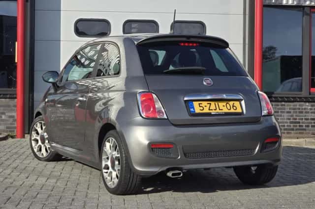 Fiat 500 (2015) thumbnail 2
