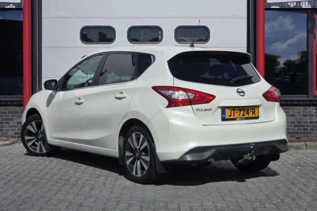 Nissan Pulsar (2016) thumbnail 2