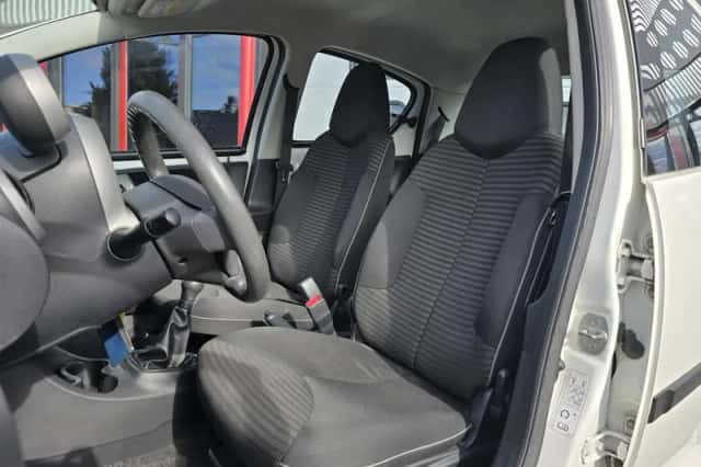 Peugeot 107 (2013) thumbnail 4