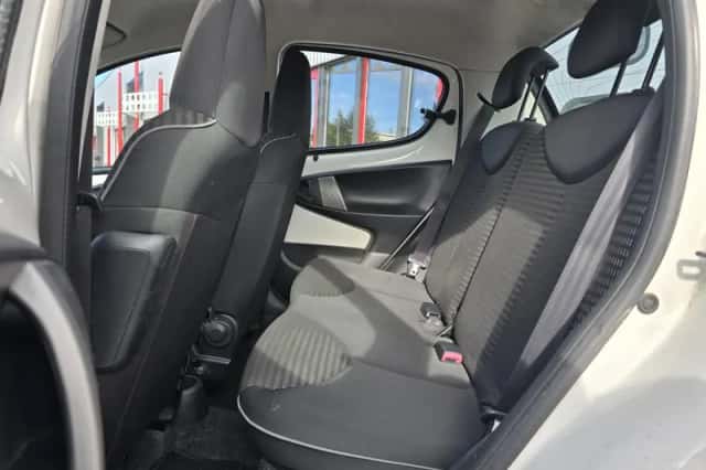 Peugeot 107 (2013) thumbnail 5