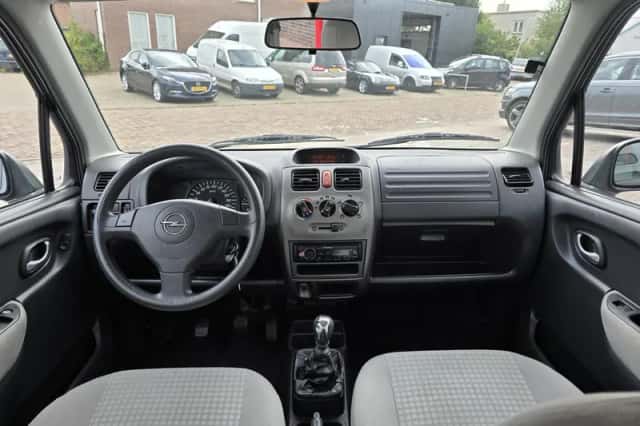 Opel Agila (2006) thumbnail 3