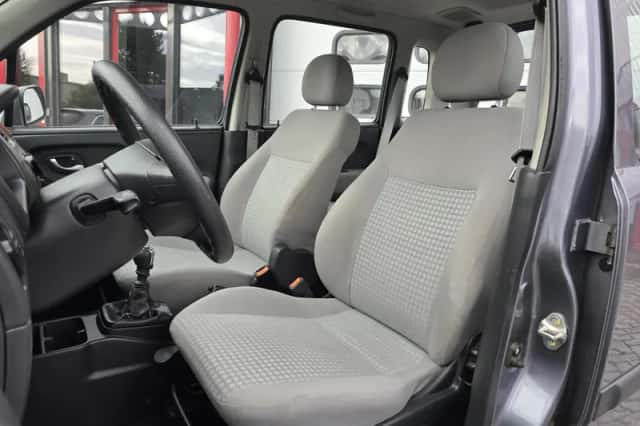 Opel Agila (2006) thumbnail 4