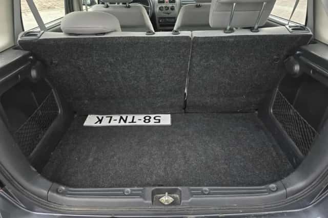 Opel Agila (2006) thumbnail 6