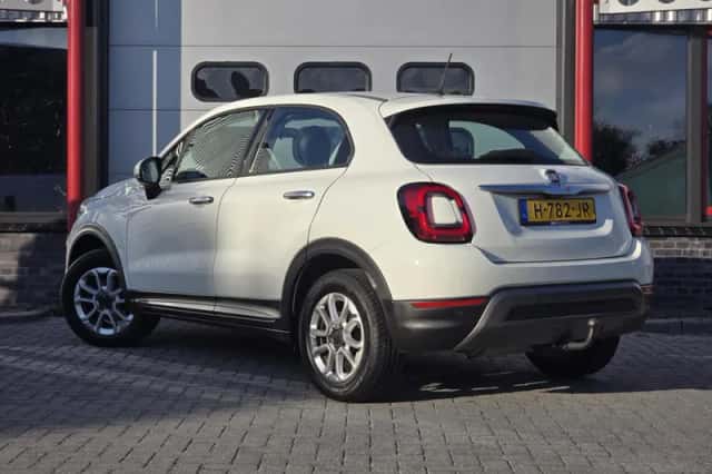 Fiat 500 (2019) thumbnail 2