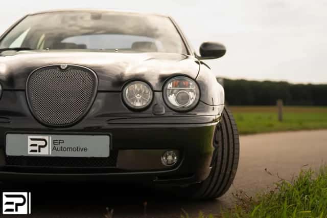 Jaguar S-Type (2002) thumbnail 2