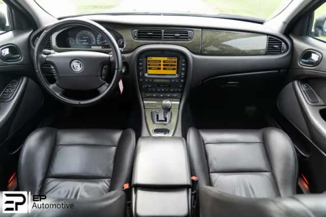 Jaguar S-Type (2002) thumbnail 6