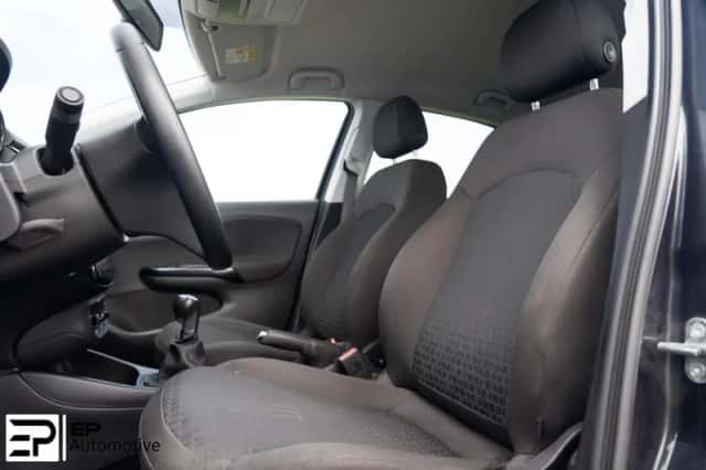 Opel Corsa (2015) thumbnail 4