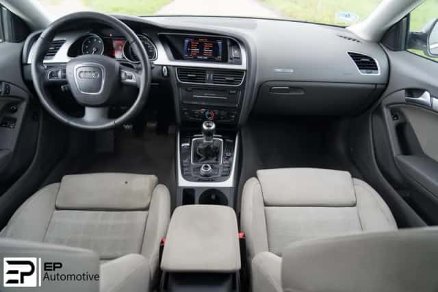 Audi A5 (2010) thumbnail 6