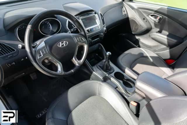 Hyundai ix35 (2011) thumbnail 4