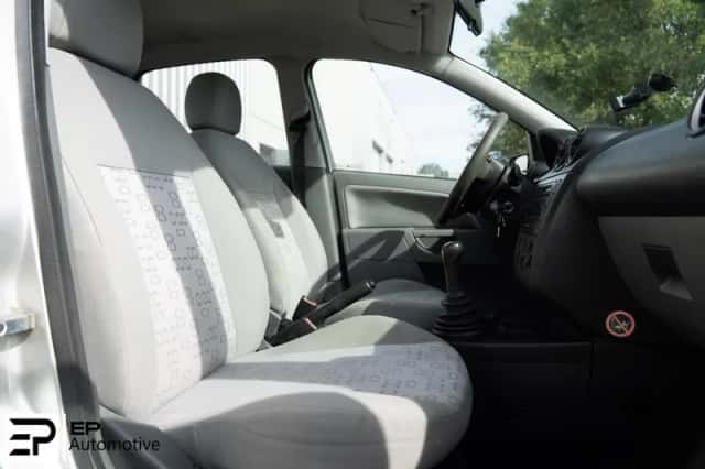 Ford Fiesta (2003) thumbnail 5