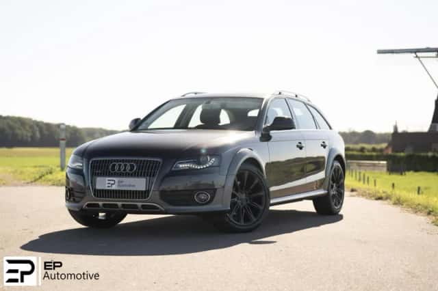 Audi A4 Allroad (2010) thumbnail 1