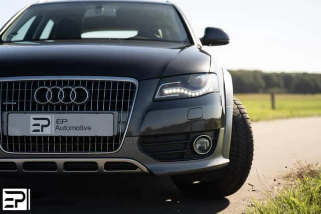 Audi A4 Allroad (2010) thumbnail 2