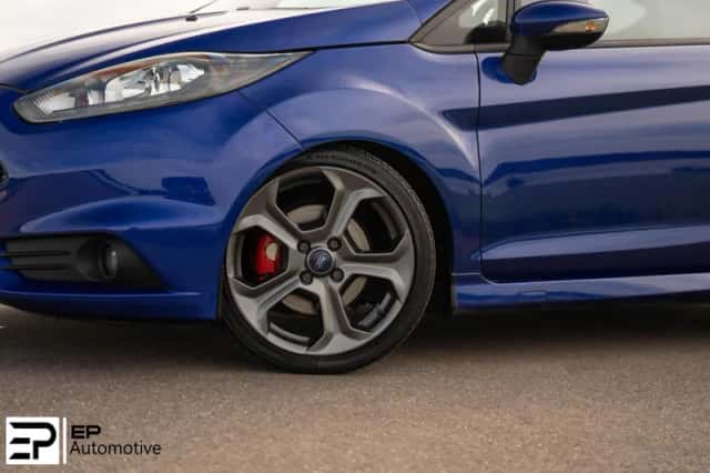 Ford Fiesta (2014) thumbnail 3