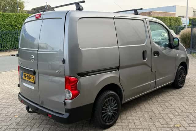 Nissan NV200 (2015) thumbnail 3