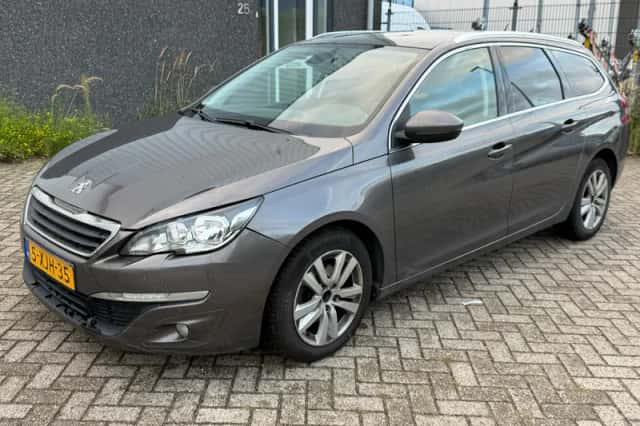 Peugeot 308 (2014) thumbnail 1