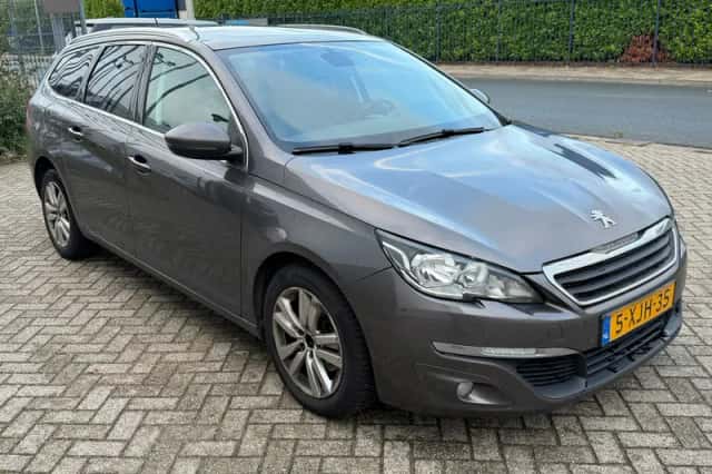 Peugeot 308 (2014) thumbnail 4