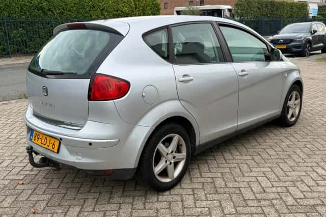 SEAT Altea (2010) thumbnail 3