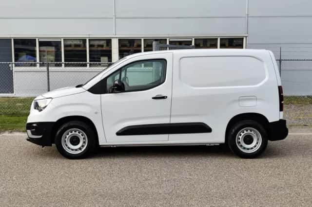 Opel Combo (2024) thumbnail 2