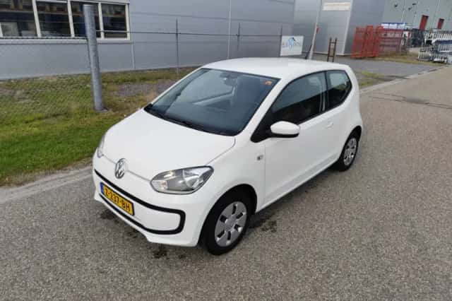 Volkswagen Up! (2016) thumbnail 6