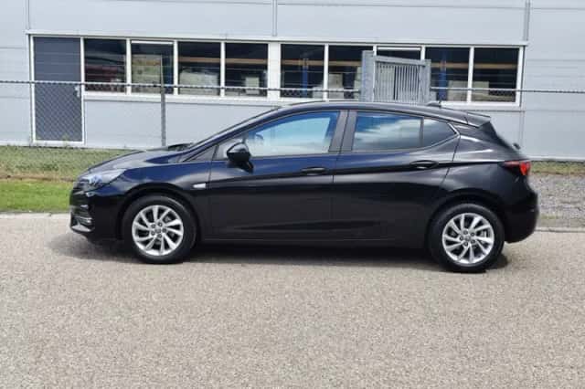 Opel Astra (2020) thumbnail 2