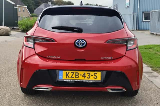 Toyota Corolla (2021) thumbnail 4