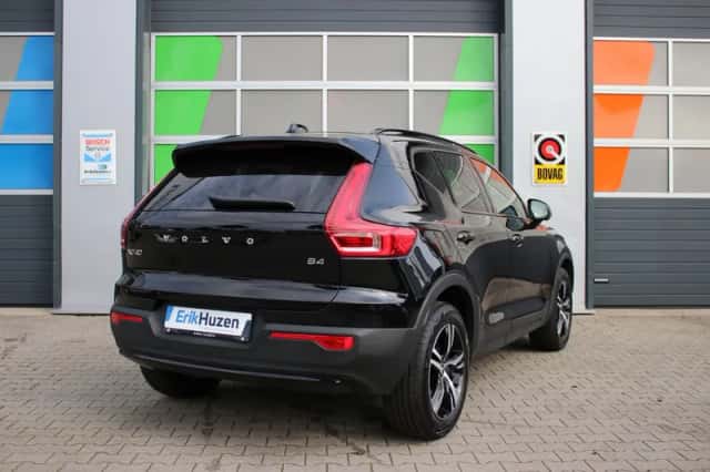 Volvo XC40 (2024) thumbnail 5