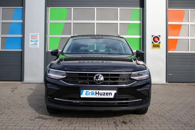 Volkswagen Tiguan (2022) thumbnail 2