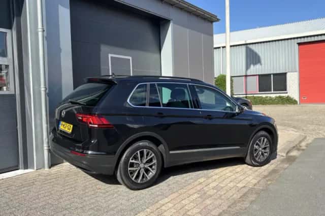 Volkswagen Tiguan (2020) thumbnail 4