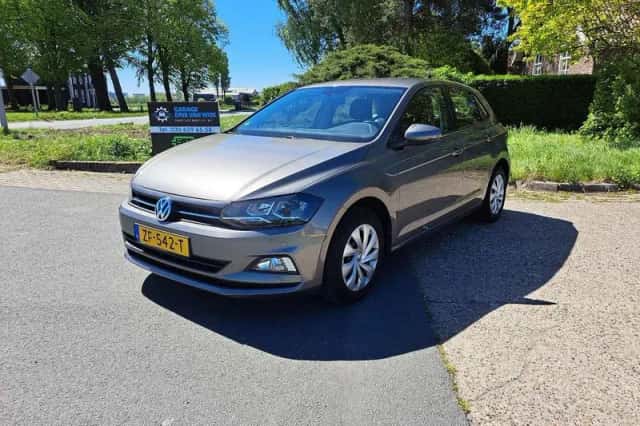 Volkswagen Polo (2019) thumbnail 2