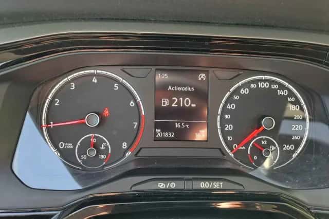 Volkswagen Polo (2019) thumbnail 5