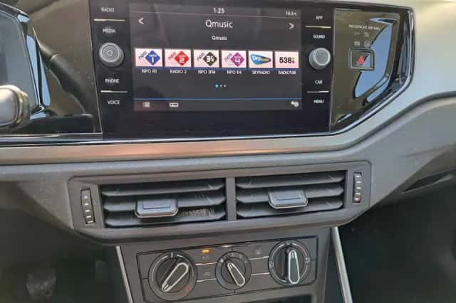 Volkswagen Polo (2019) thumbnail 6