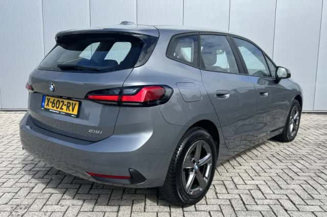 BMW 2-Serie (2024) thumbnail 3
