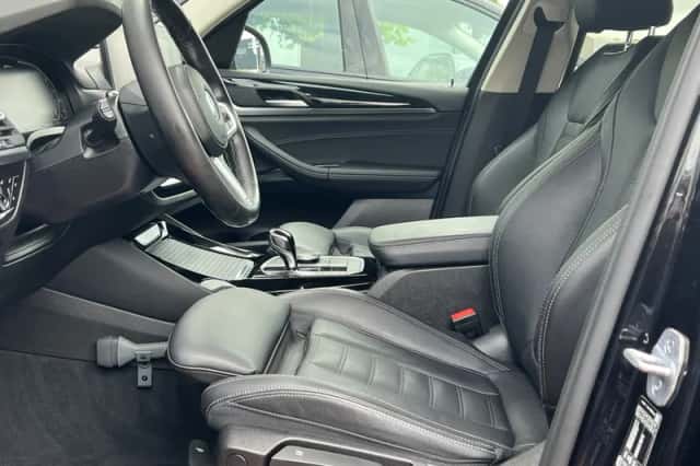 BMW X3 (2022) thumbnail 6