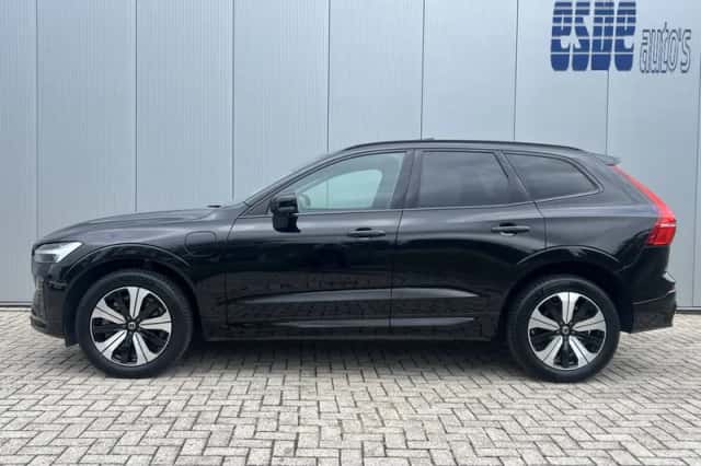 Volvo XC60 (2024) thumbnail 2