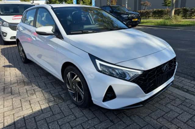 Hyundai i20 (2021) thumbnail 5