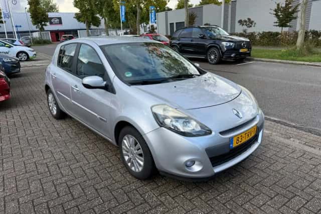 Renault Clio (2012) thumbnail 5