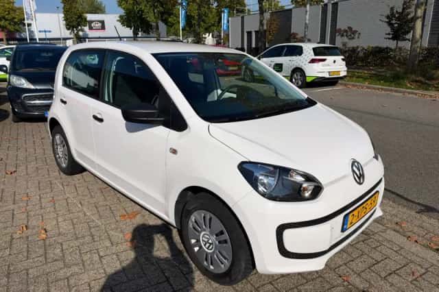 Volkswagen Up! (2014) thumbnail 5