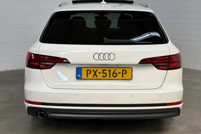 Audi A4 (2017) thumbnail 5