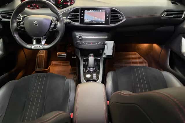 Peugeot 308 (2019) thumbnail 6