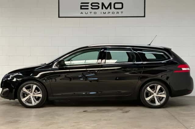 Peugeot 308 (2017) thumbnail 2