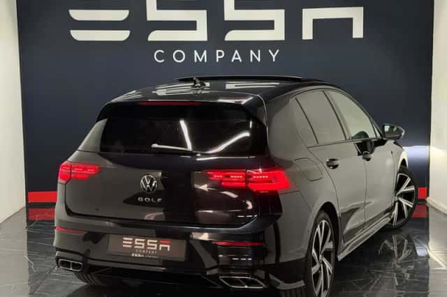 Volkswagen Golf (2020) thumbnail 2