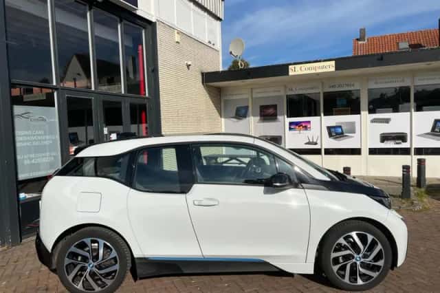 BMW i3 (2017) thumbnail 3