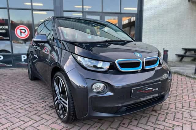 BMW i3 (2013) thumbnail 2