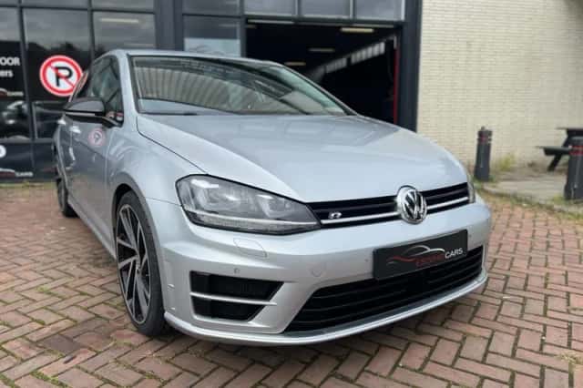 Volkswagen Golf (2014) thumbnail 2