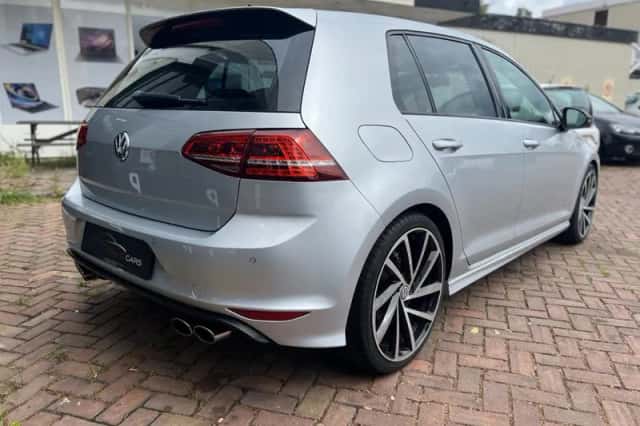 Volkswagen Golf (2014) thumbnail 4