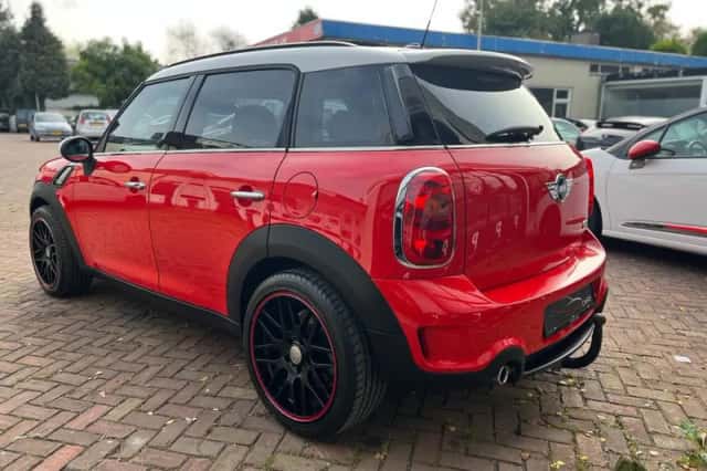 MINI Countryman (2011) thumbnail 4