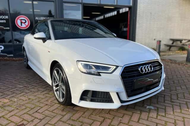 Audi A3 (2017) thumbnail 2