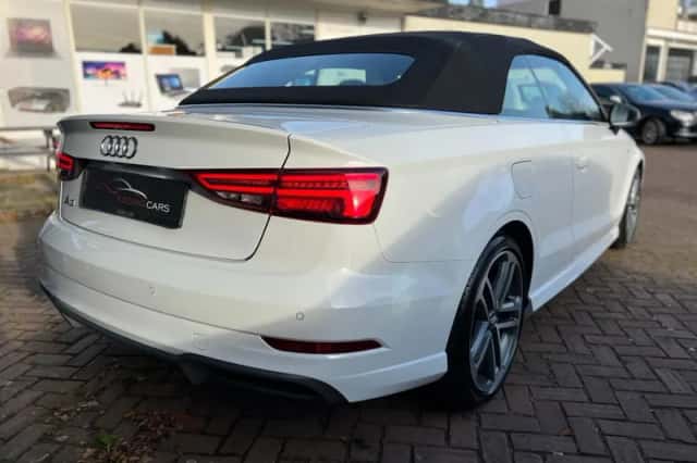 Audi A3 (2017) thumbnail 3