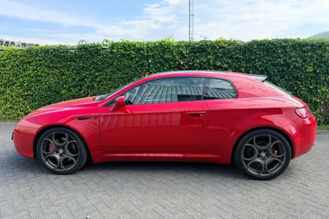 Alfa Romeo Brera (2010) thumbnail 2