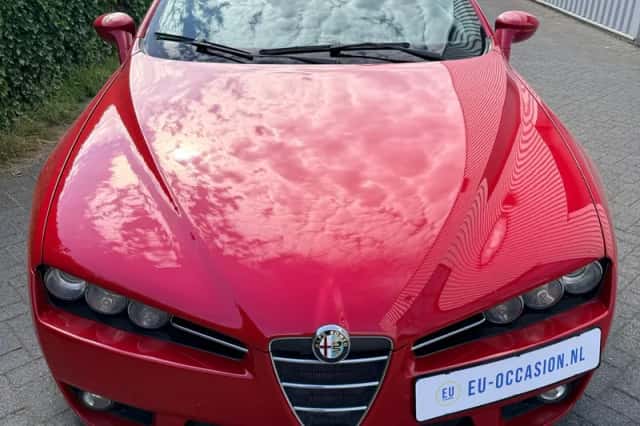 Alfa Romeo Brera (2010) thumbnail 4